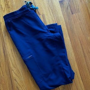 Figs Navy Yola Small Petite